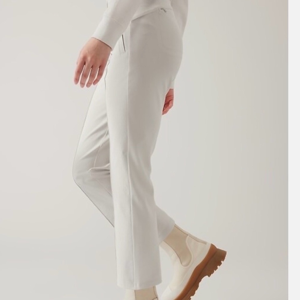 Athleta Headlands Hybrid Pant Color Beige Tan  Pull On Size 6/T - Picture 3 of 16